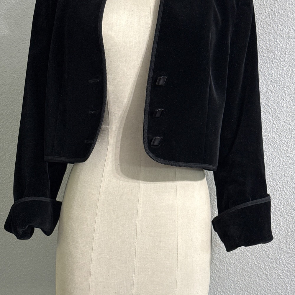 VTG Jaeger Black Velvet Short Cropped Fitted Blazer Jacket Sz 10 Great Britain - Picture 6 of 11